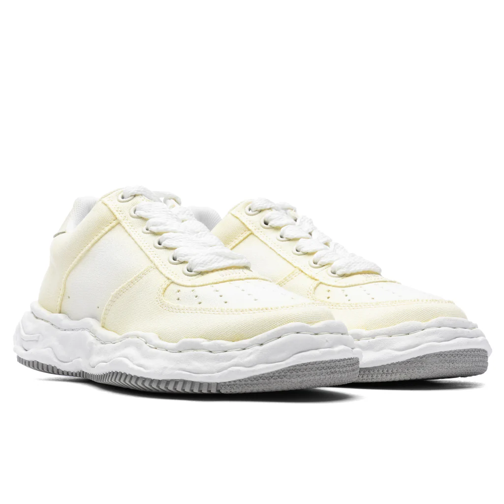 Wayne Low Top Sneakers - White - Image 2
