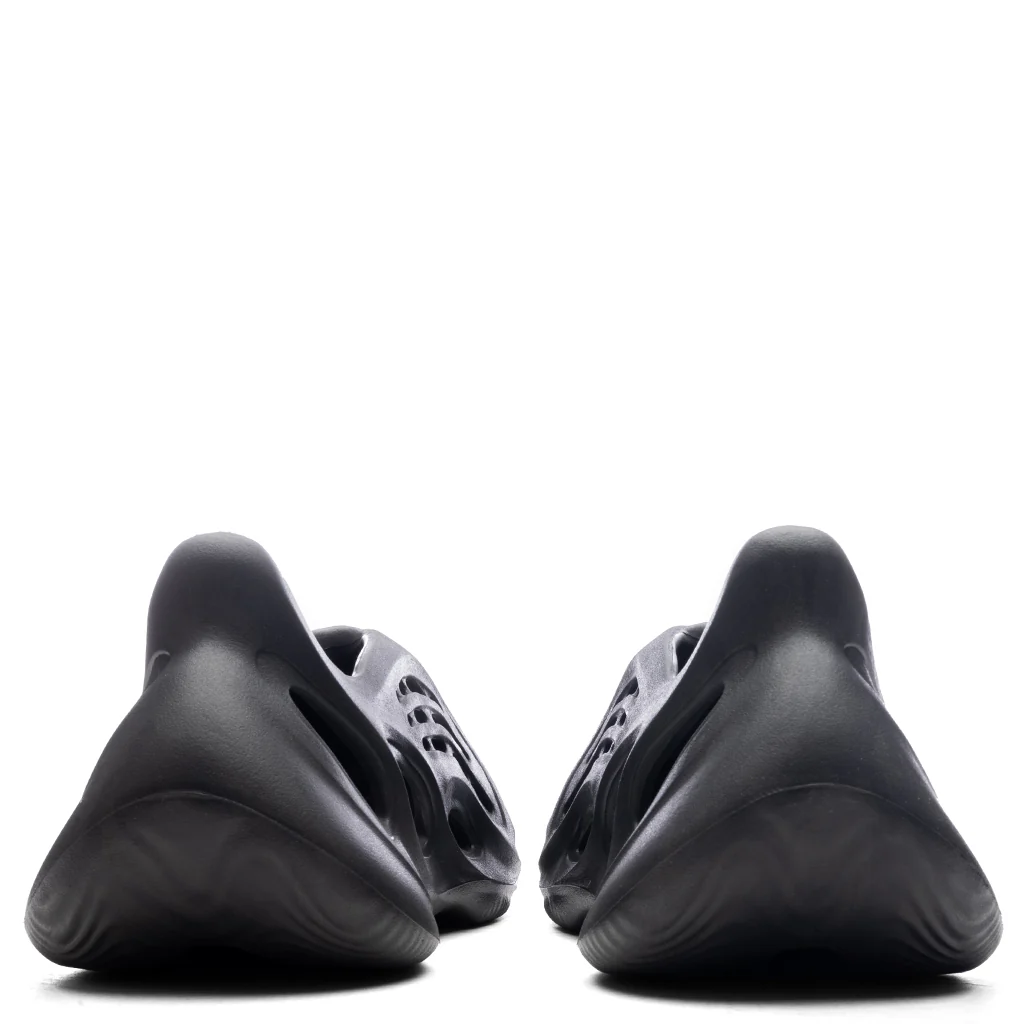 Yeezy Foam RNR - Onyx - Image 4