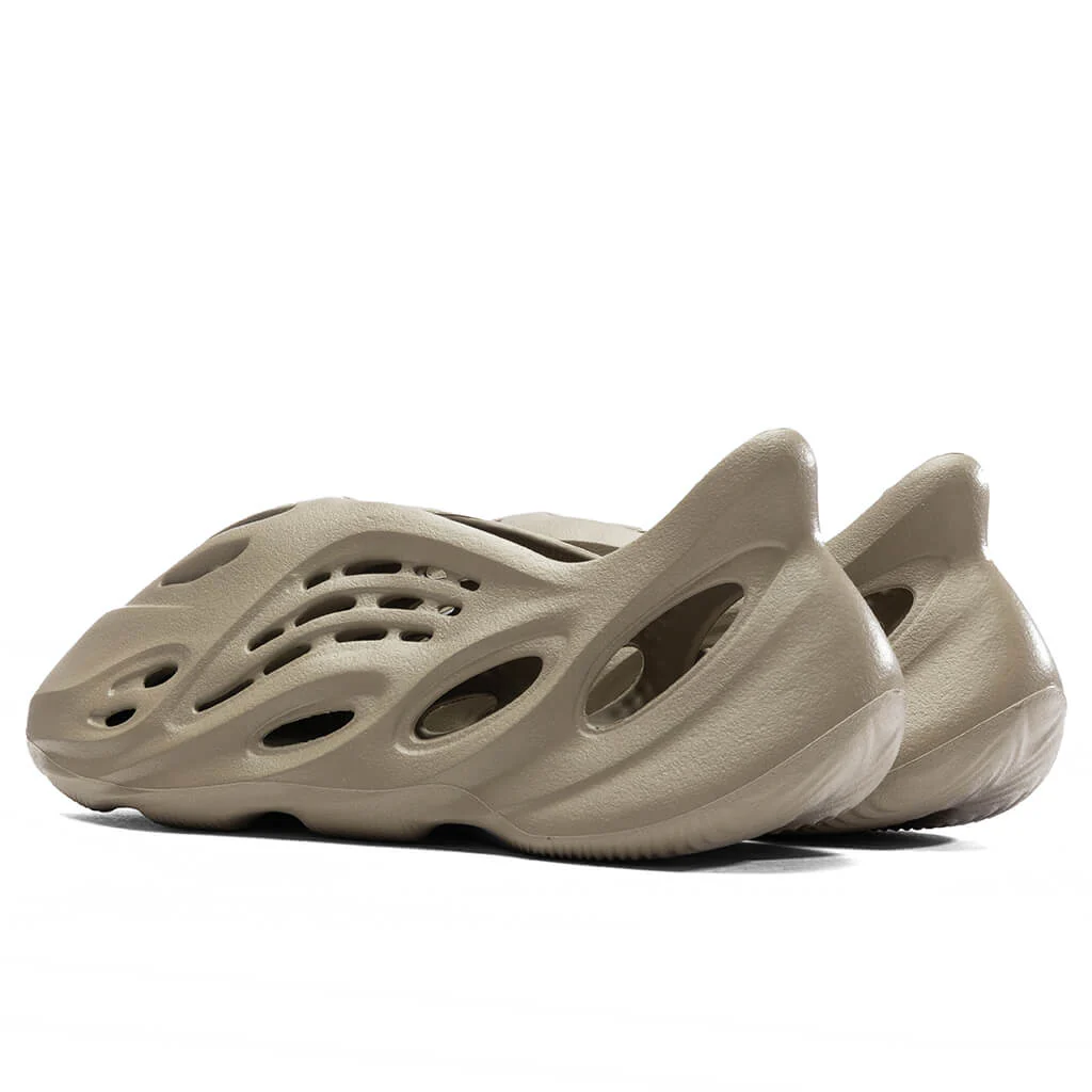 Yeezy Foam RNR - Stone Taupe - Image 3