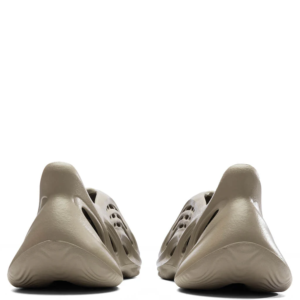 Yeezy Foam RNR - Stone Taupe - Image 4