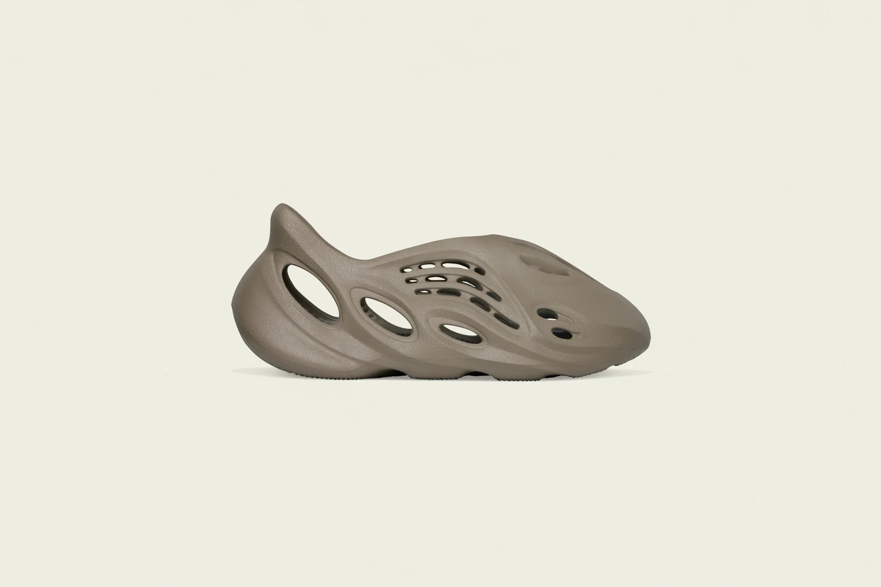 Yeezy Foam RNR - Stone Taupe - Image 5