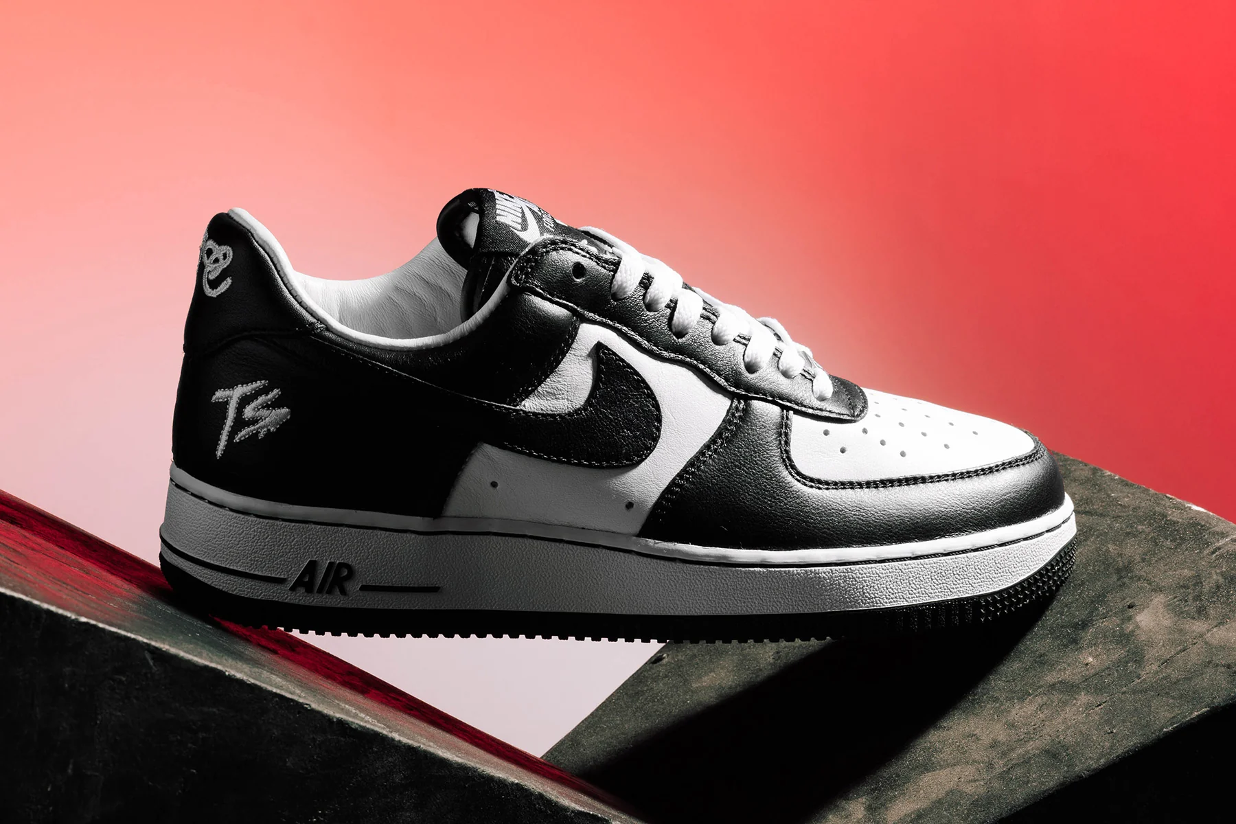 Terror Squad x Nike Air Force 1 Low - White/Black - Image 5