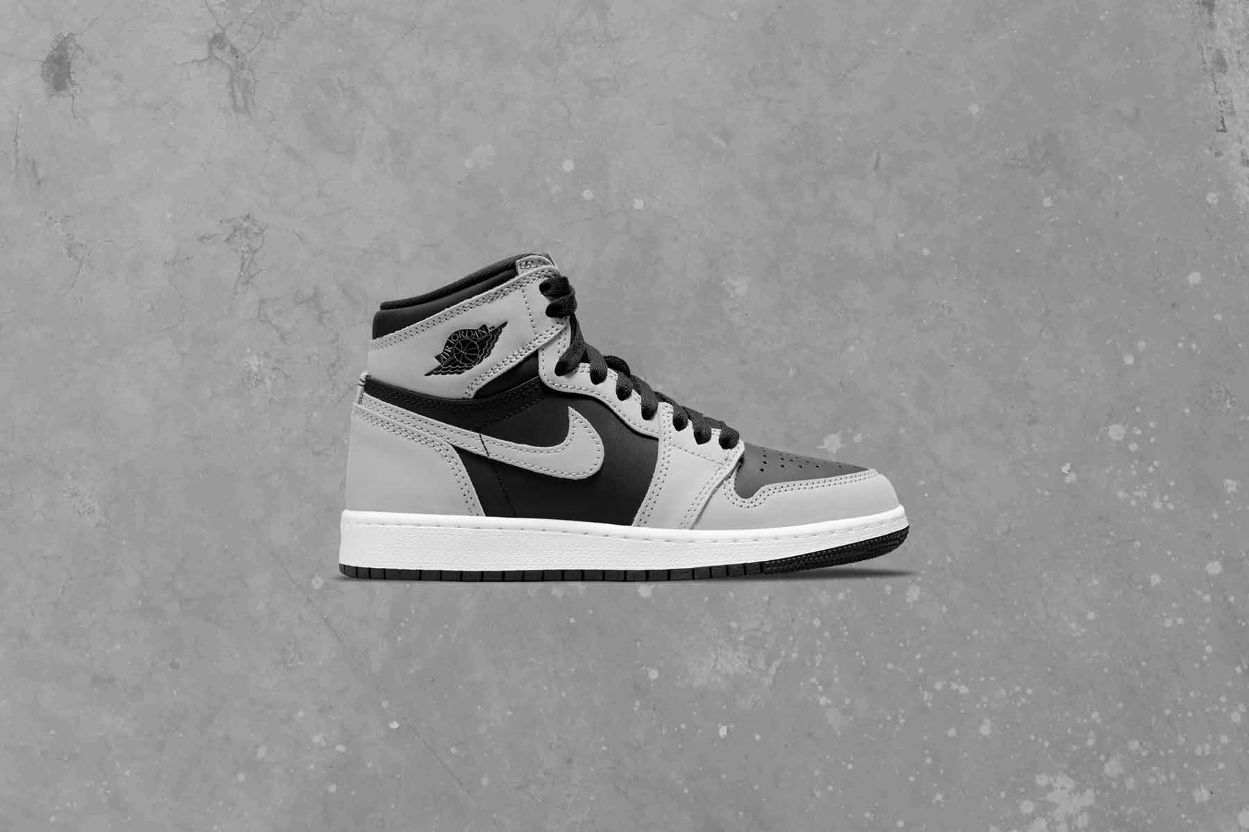 Air Jordan 1 Retro High OG "Shadow 2.0" (GS) - Black/Light Smoke Grey - Image 2