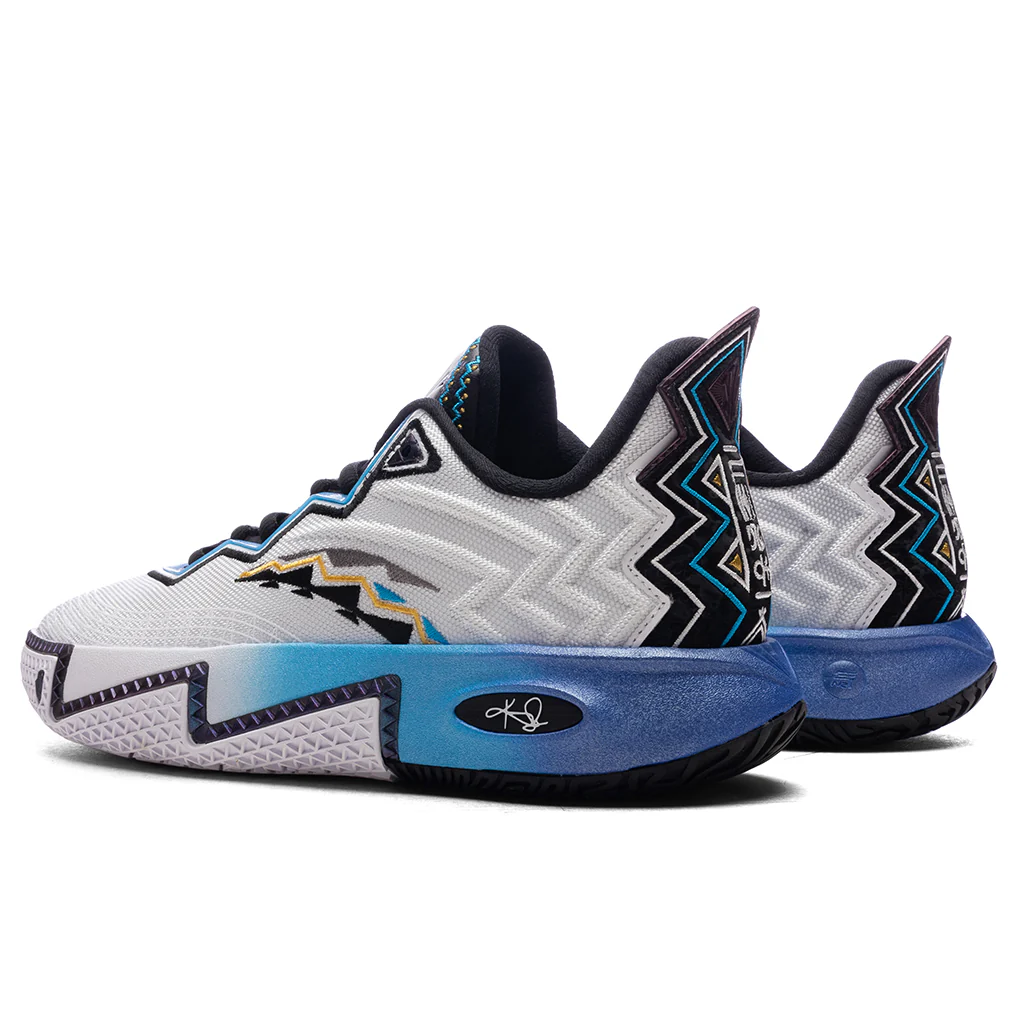 ANTA x Kyrie Irving Kai 2 'Dallas' - White/Black - Image 3