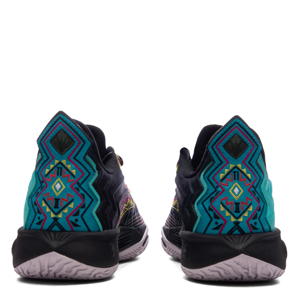 ANTA x Kyrie Irving Kai 2 'Retro 90' - Green/Black/Blue - Image 4