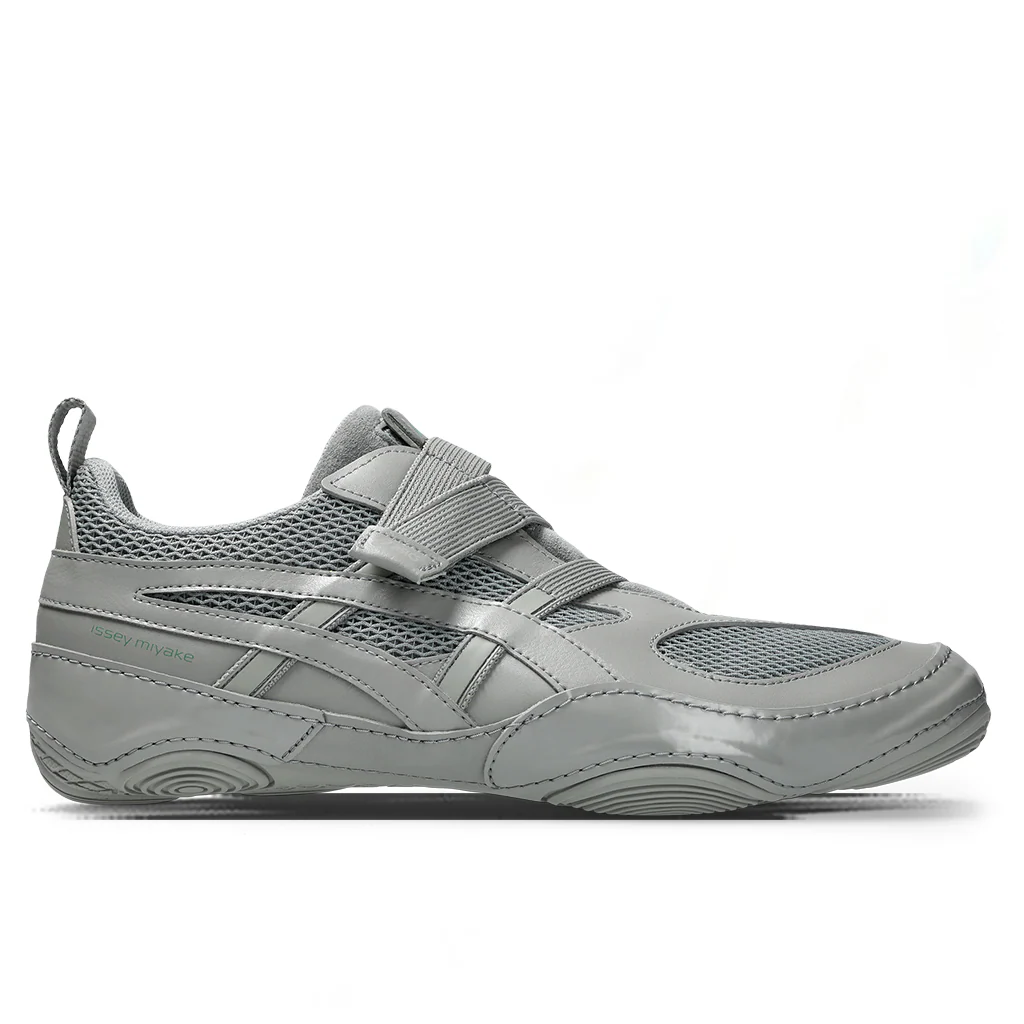 ASICS x Issey Miyake Hyper Taping - Grey/Grey