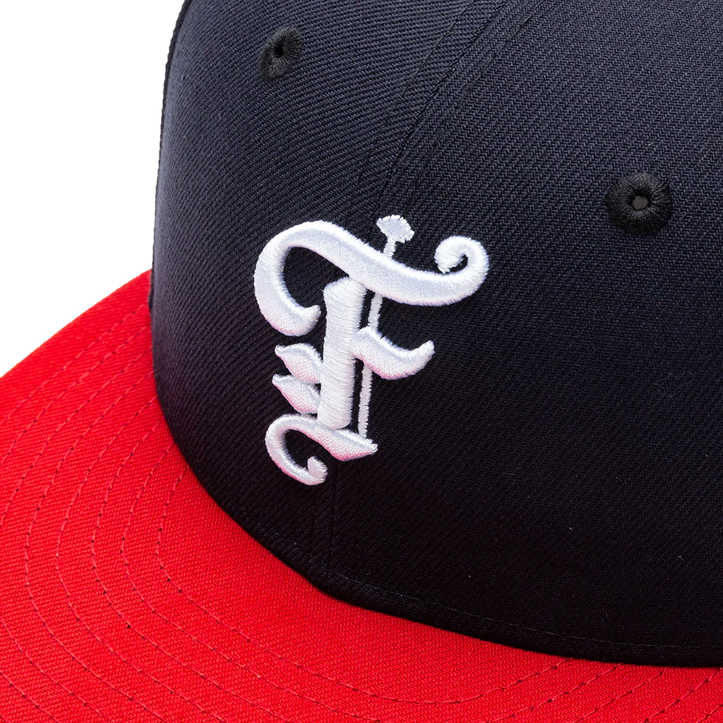 Feature x New Era OE Fitted Cap - Navy/Red - Image 2