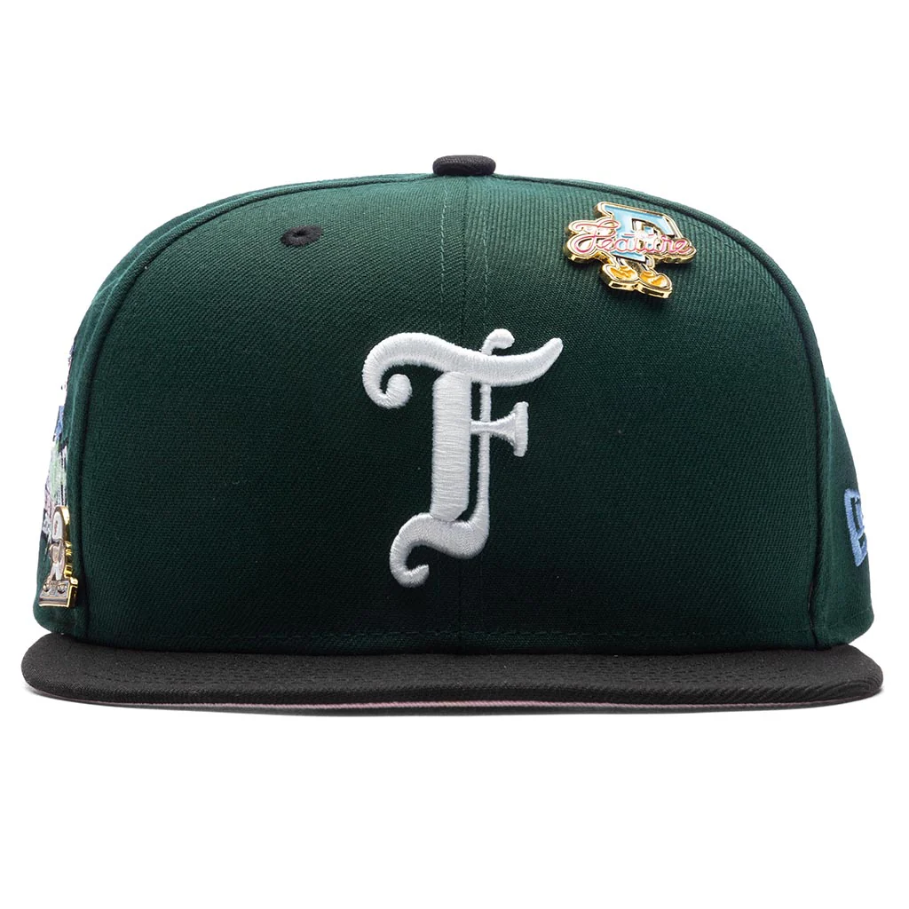 Feature x New Era Old English Plaza Snapback - Dark Green/Pink