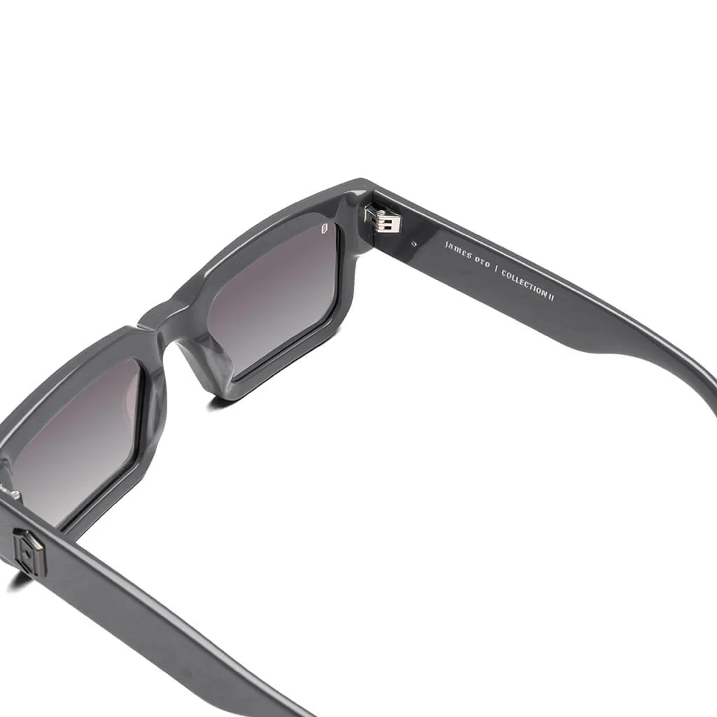 Titan - Storm Grey - Image 3