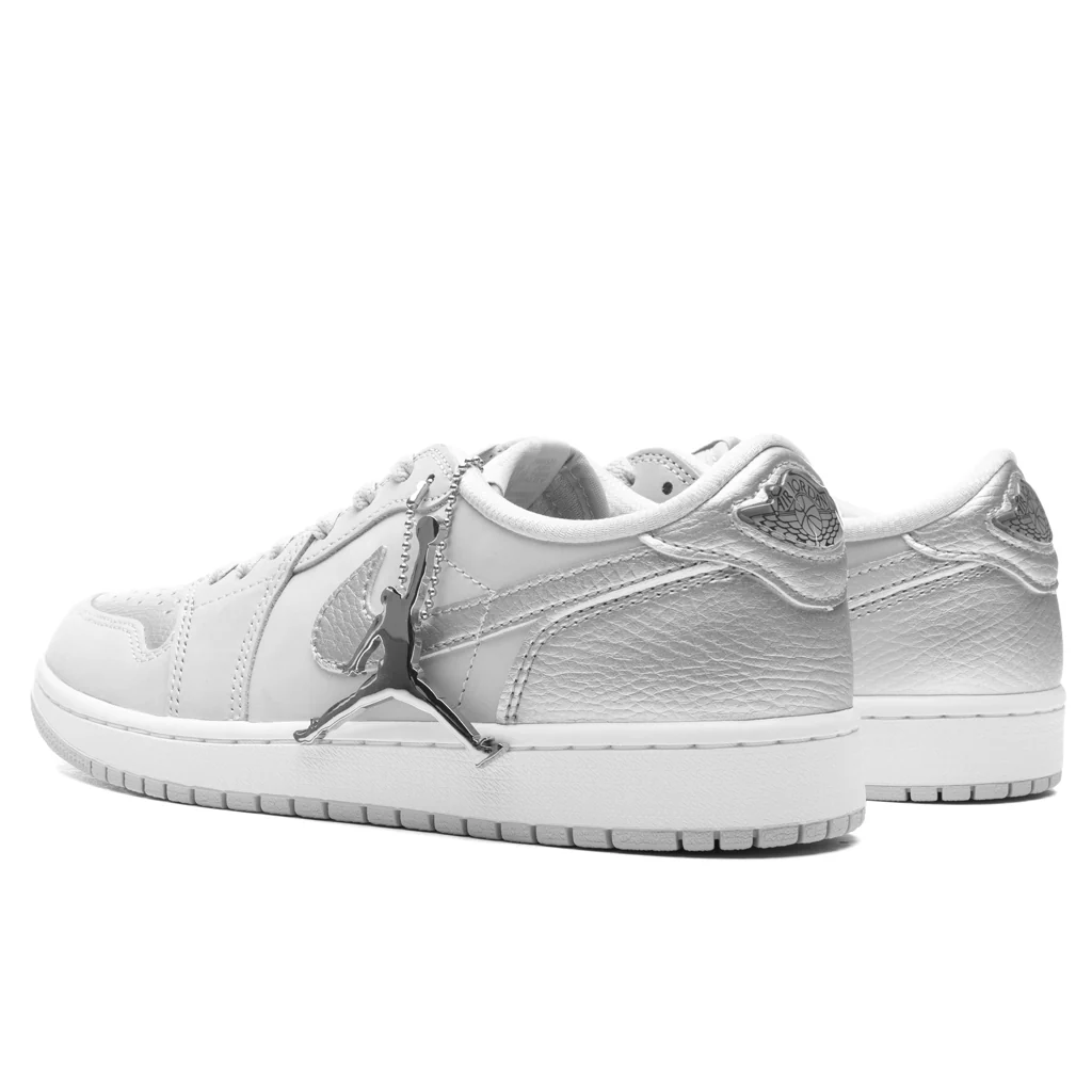 Air Jordan 1 Low OG 'Metallic Silver' - Neutral Grey/Metallic Silver/White - Image 3