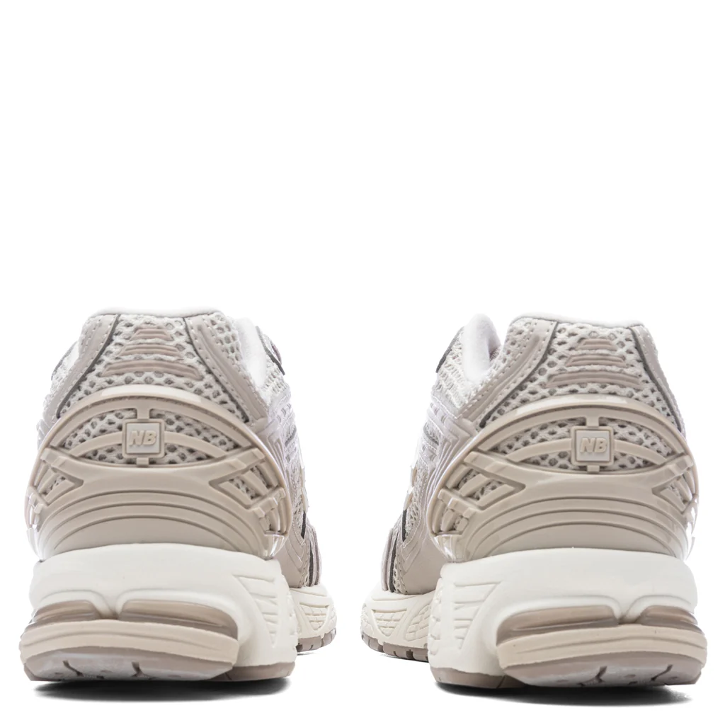 1906R 'Grey Day' - Moonrock/Moonbeam/Sea Salt - Image 4