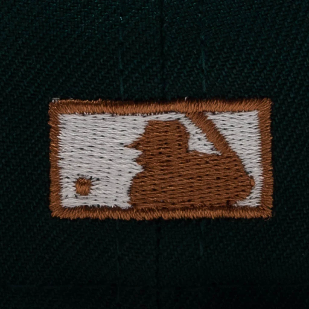 FEATURE x New Era 59FIFTY Fitted NY Yankees 100th Anniversary - Dark Green - Image 7
