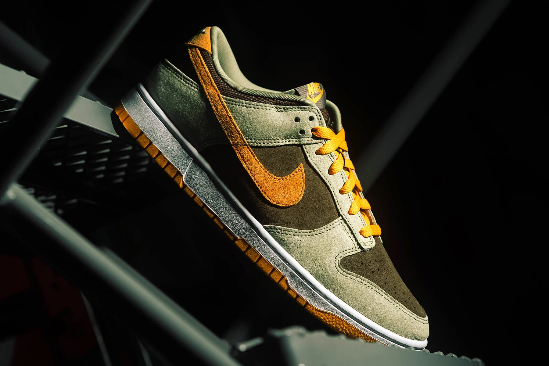 Dunk Low SE - Dusty Olive/Pro Gold/Light Olive - Image 5