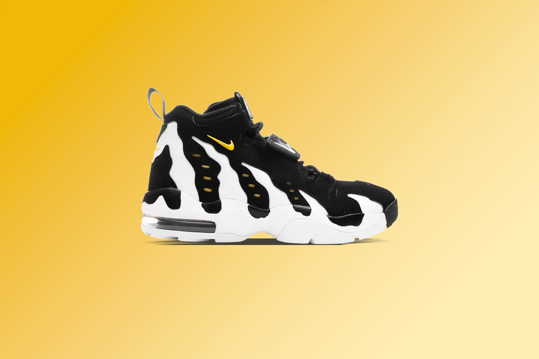 Air Diamond Turf Max '96 - Black/White/Varsity Maize - Image 5