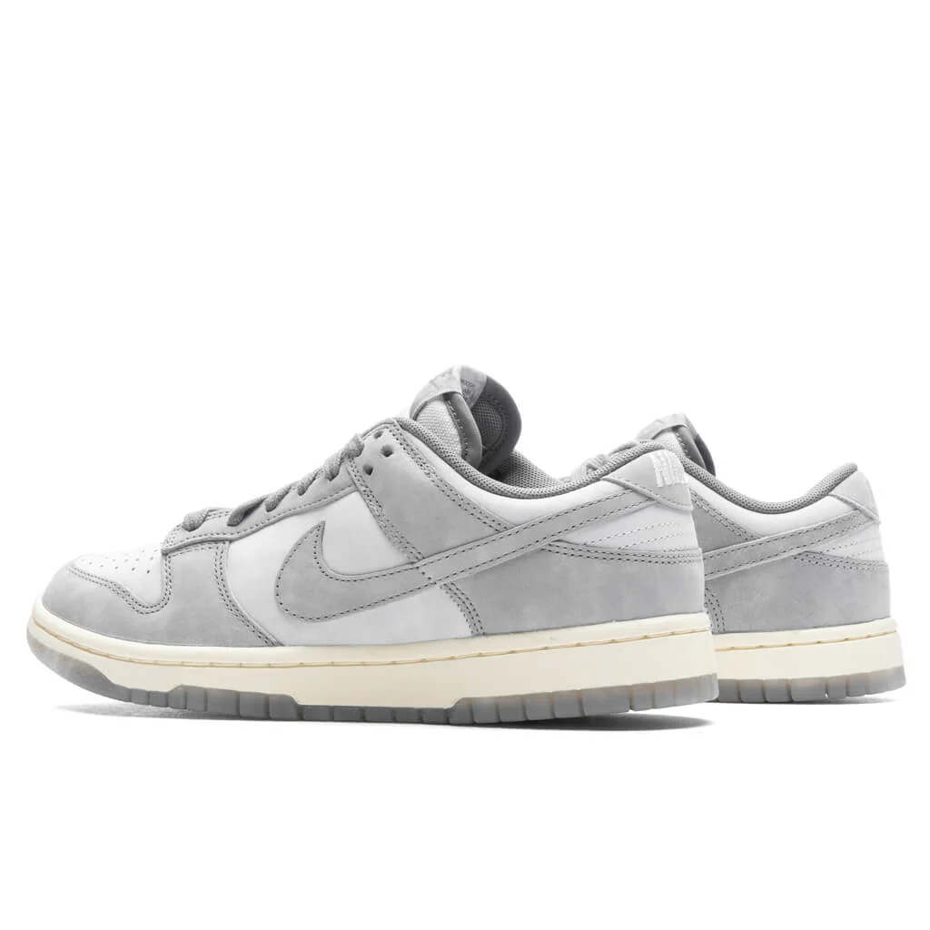 Women's Dunk Low - Cool Grey - Image 3
