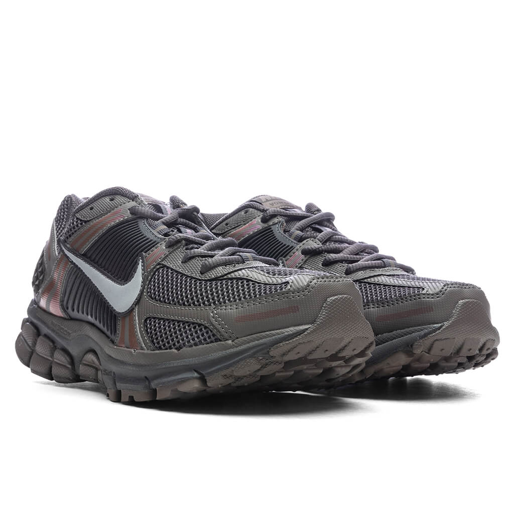 Zoom Vomero 5 - Cave Stone/Metallic Silver/Multi-Color - Image 2