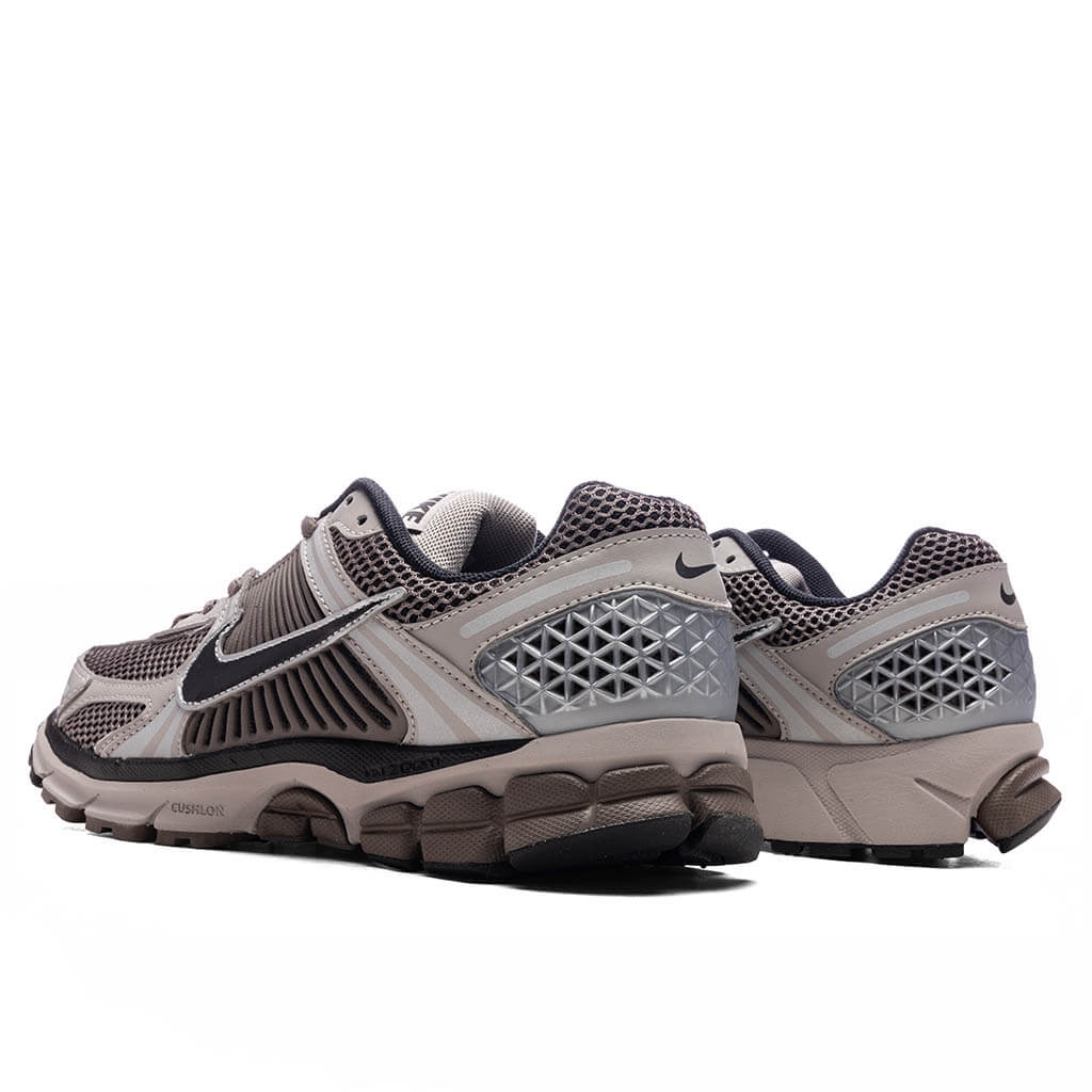 Zoom Vomero 5 - College Grey/Black/Cave Stone - Image 3