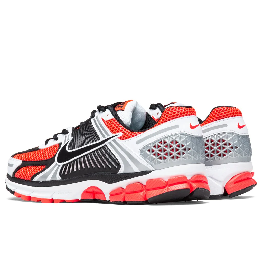 Zoom Vomero 5 SE - Bright Crimson/Black - Image 3