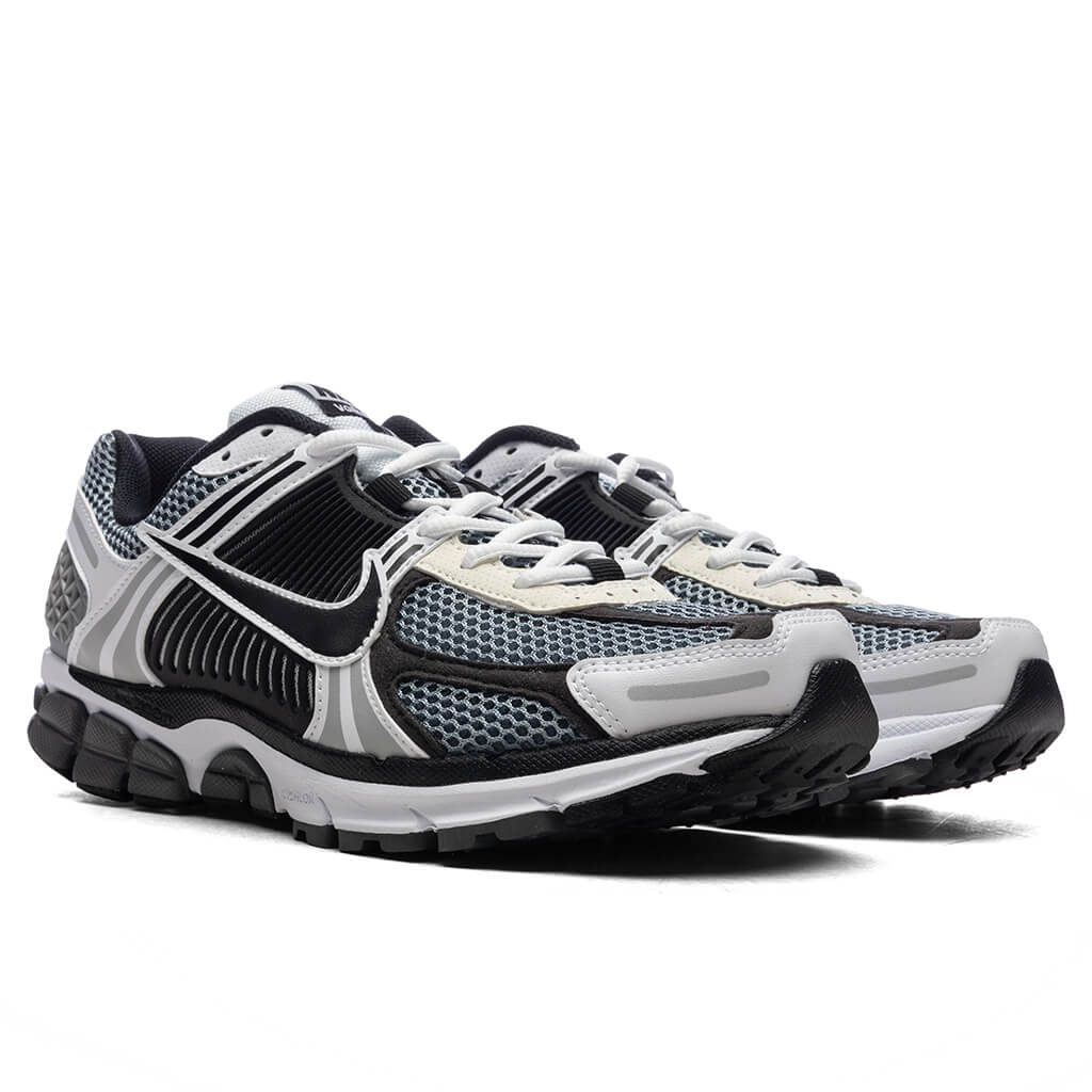 Zoom Vomero 5 SE SP - Dark Grey/Black/White/Sail - Image 2