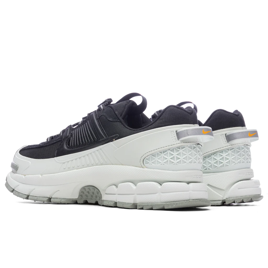 Zoom Vomero Roam - Black/Light Silver/Jade Horizon - Image 3