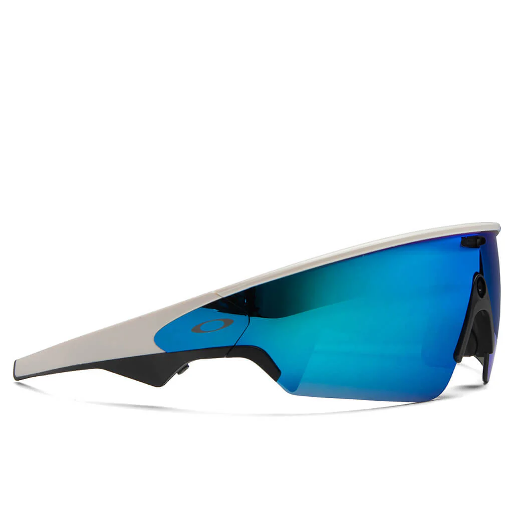 Oakley Meta Vanguard - White/Prizm Sapphire - Image 2