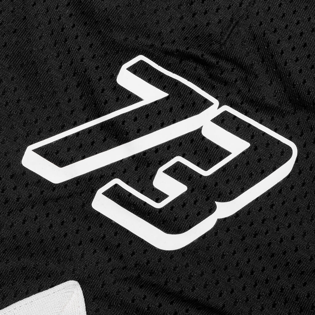 PUMA x Represent Oversized Short - Puma Black - Image 4