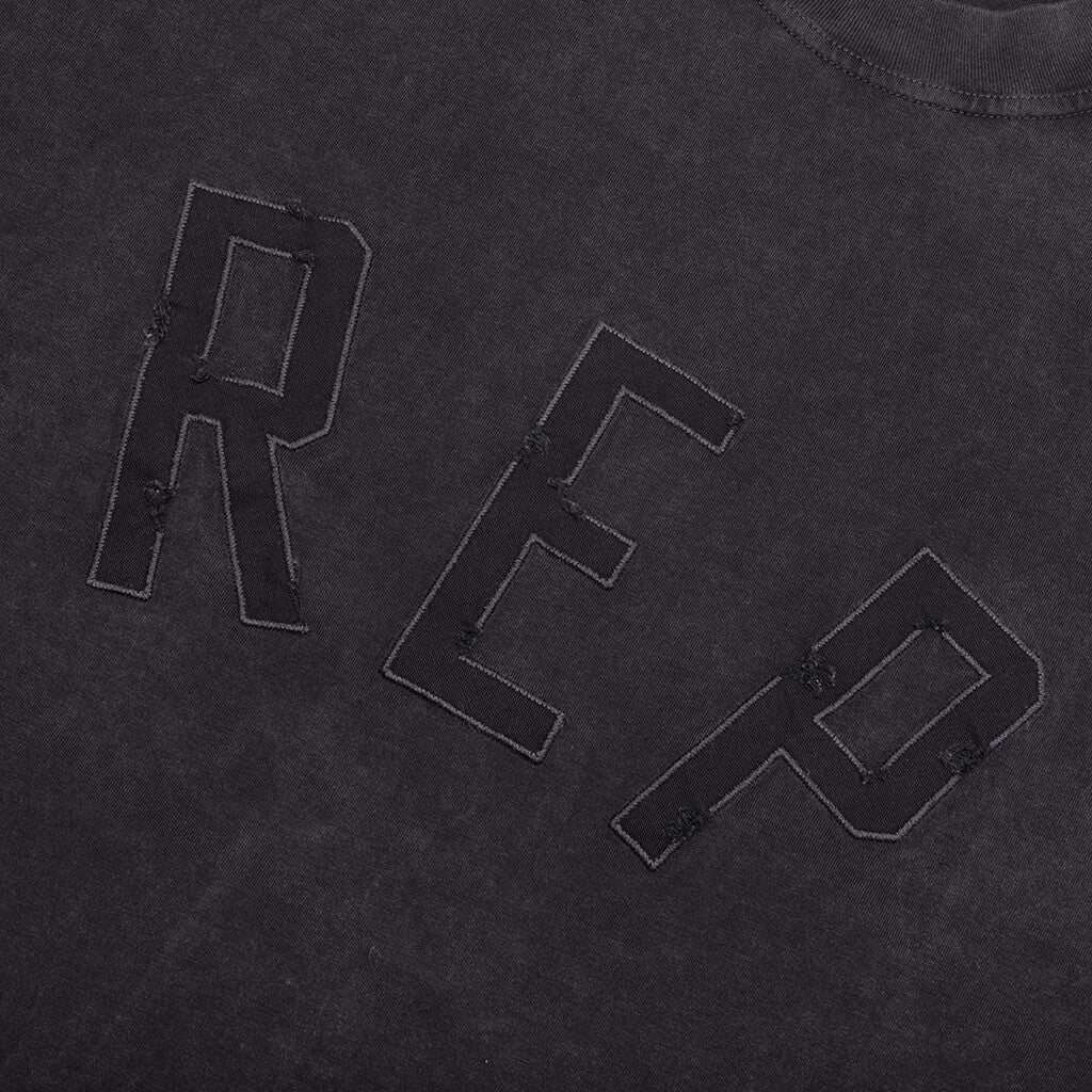 Red Applique T-Shirt - Vintage Black - Image 3