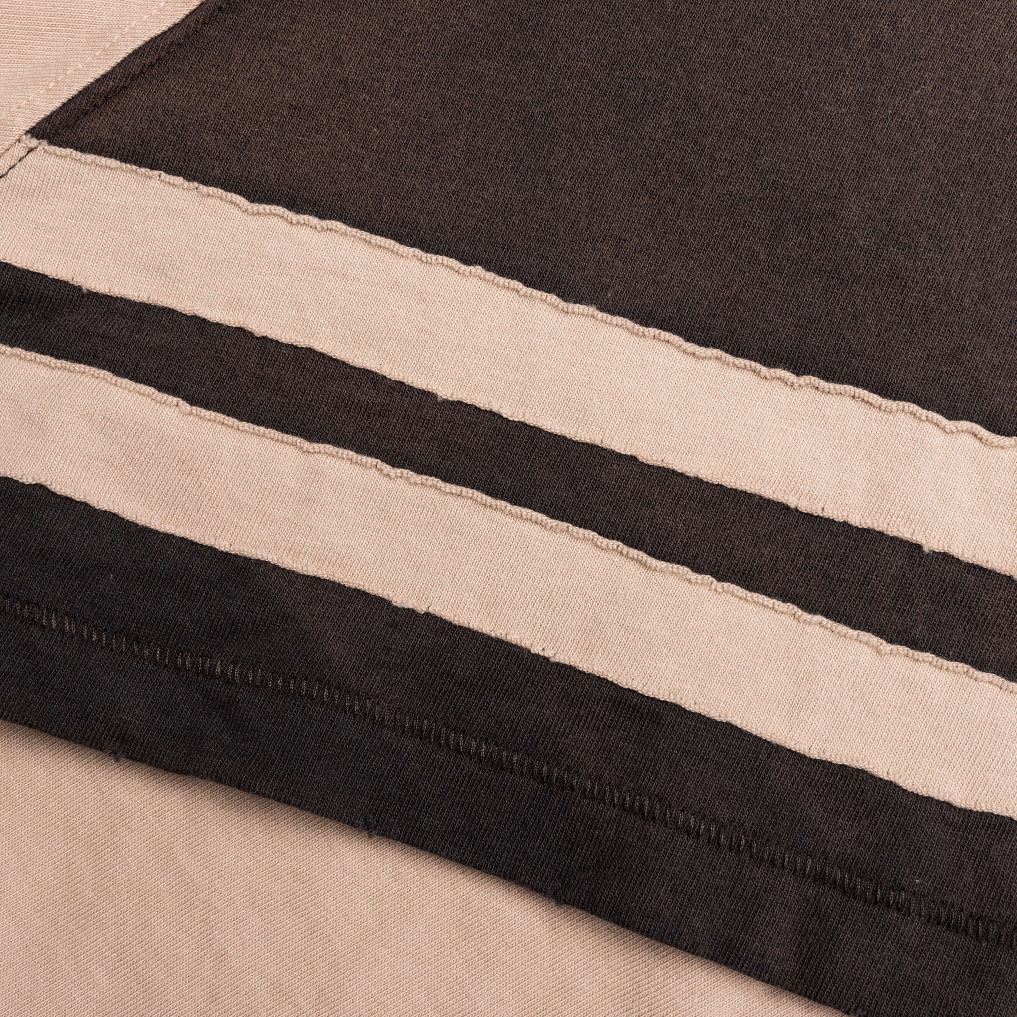 Action S/S Raglan - Khaki/Black - Image 5