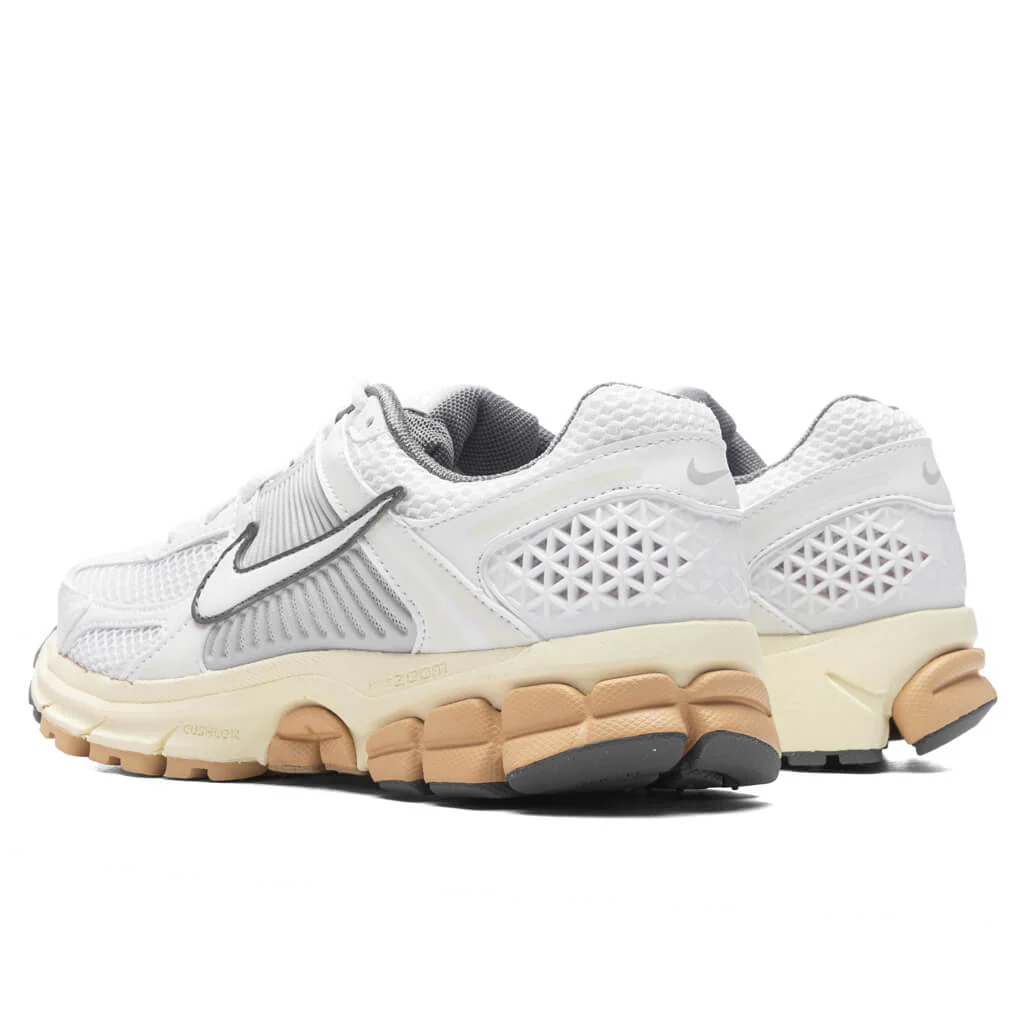 Women's Zoom Vomero 5 - Summit White/Summit White/Pure Platinum - Image 2